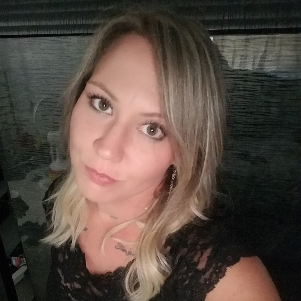 Meet your Posher, Janelle